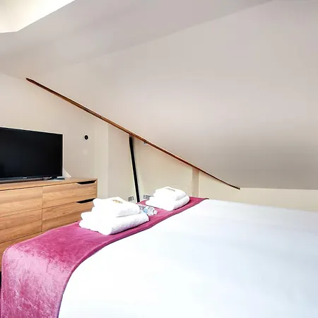Lovely Parisian Near The Eiffel Tower Apartament *